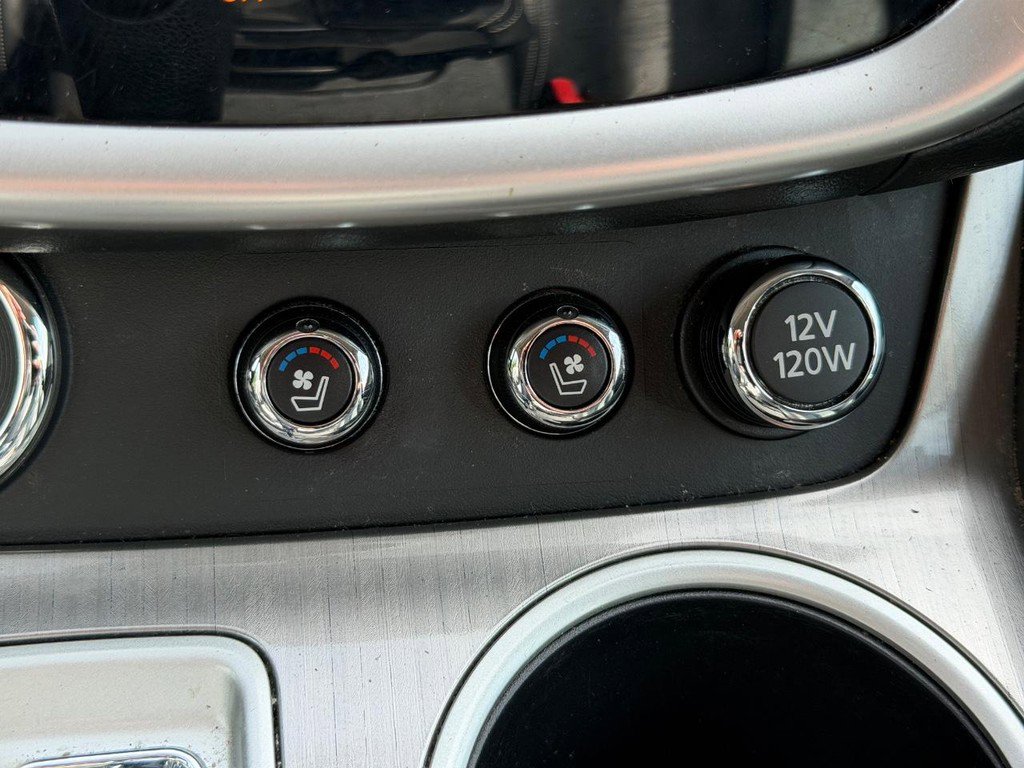 Used 2015 Nissan Murano Platinum w/ Cargo Package FWD image 24
