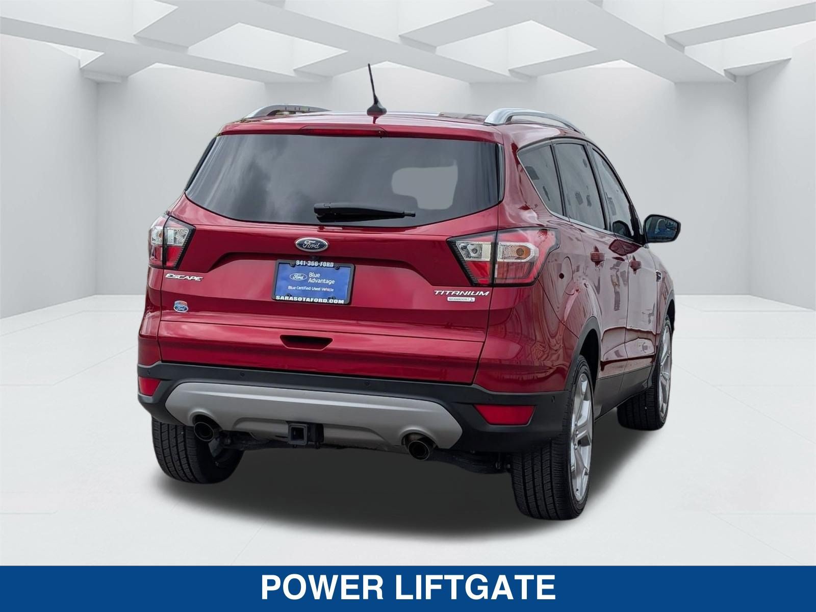 Used 2019 Ford Escape Titanium w/ U9j03 - Titanium Tow Package AWD/4WD image 4
