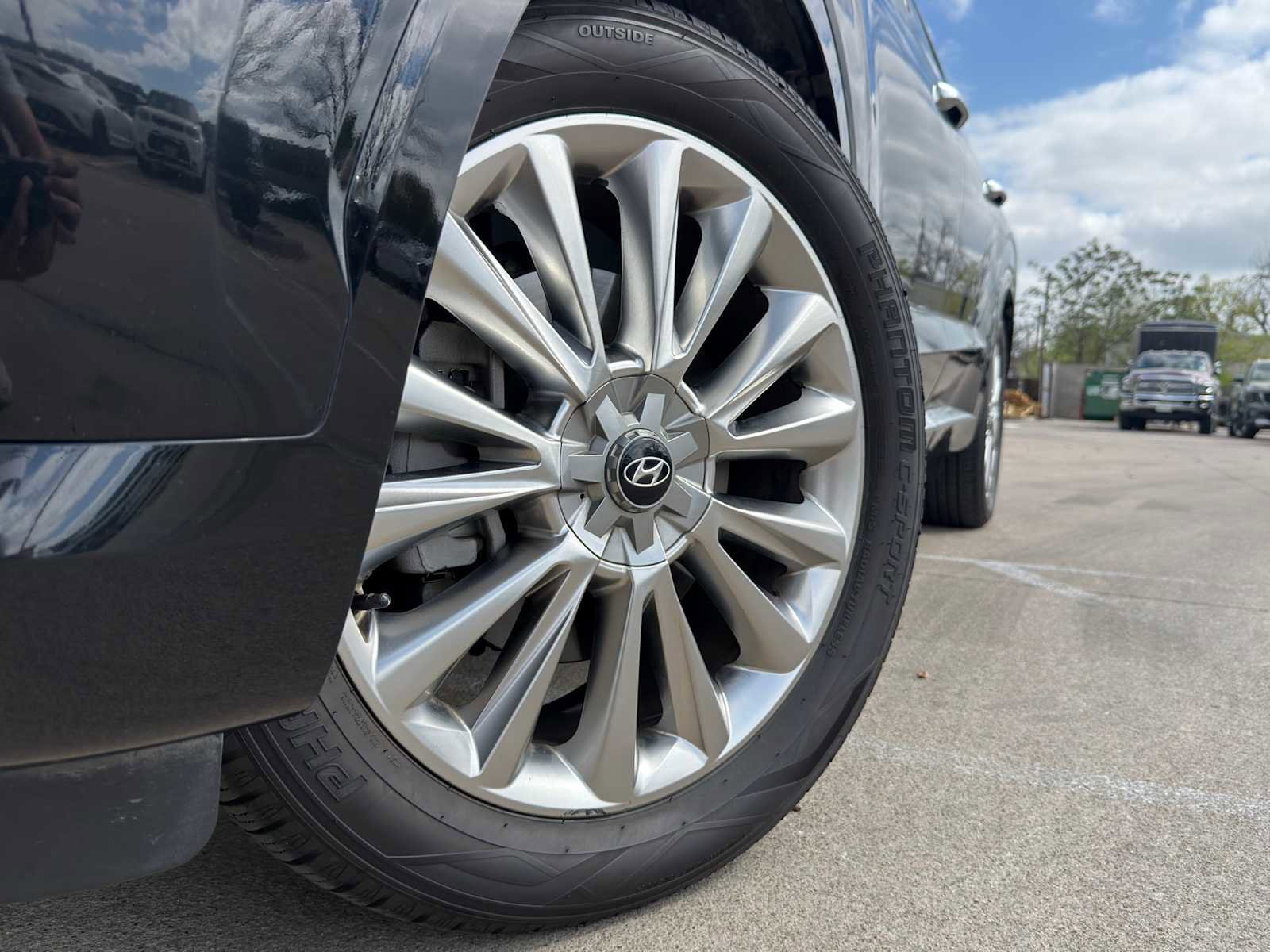 Used 2020 Hyundai Palisade Limited image 3