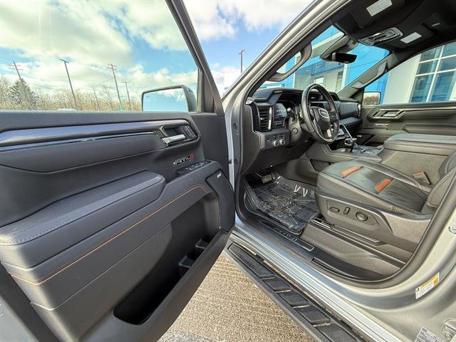 Certified 2025 GMC Sierra 1500 AT4 w/ AT4 Premium Package image 11