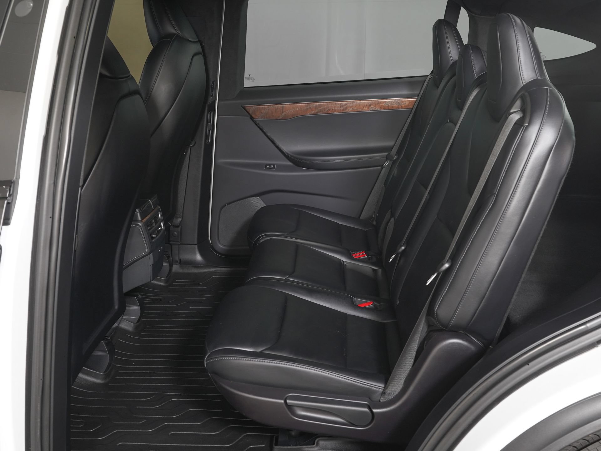Used 2021 Tesla Model X Long Range AWD/4WD image 13