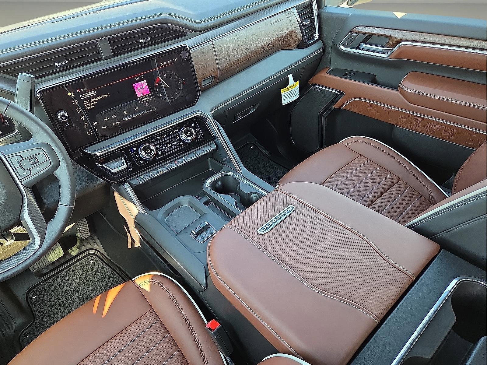 New 2026 GMC Sierra 2500 Denali Ultimate w/ Max Trailering Package image 12