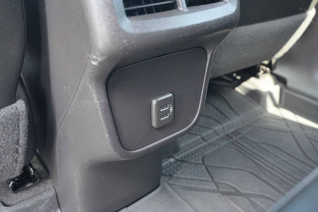 Used 2024 Chevrolet Equinox RS w/ LPO, Floor Liner Package AWD/4WD image 20