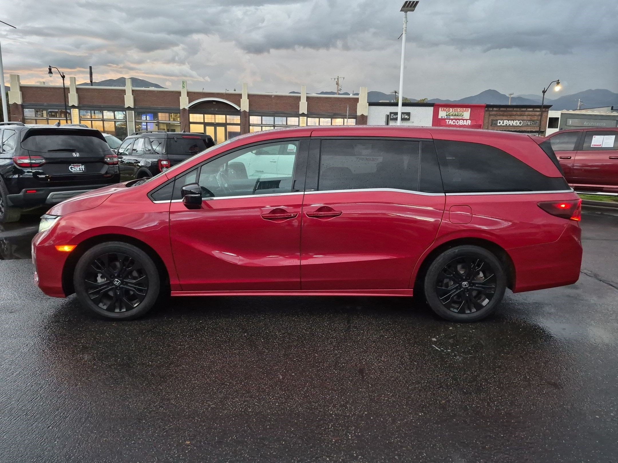 Used 2025 Honda Odyssey Sport-L image 9