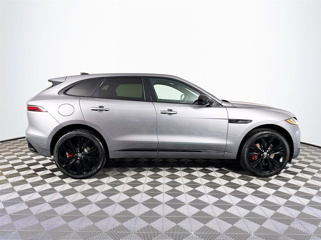 New 2026 Jaguar F-PACE R-Dynamic S image 4