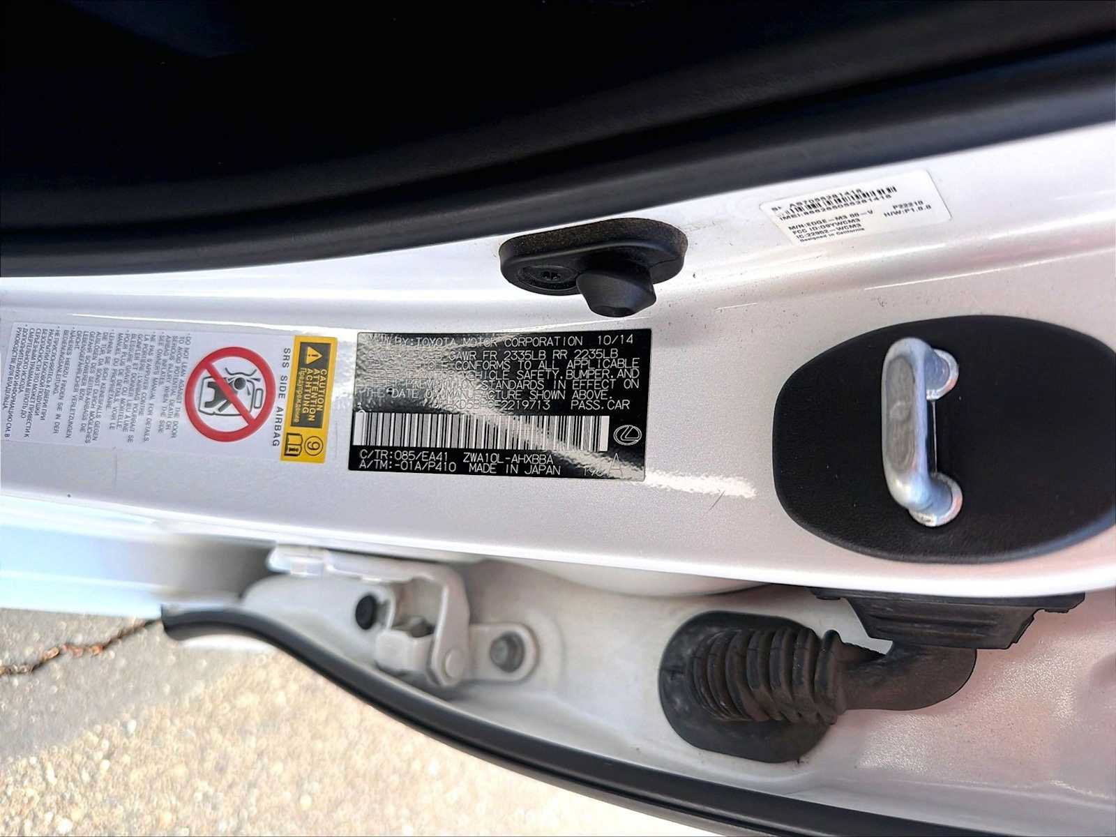 Used 2015 Lexus CT 200h FWD image 32