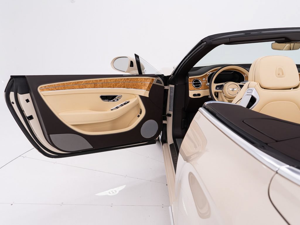 Certified 2022 Bentley Continental GT AWD/4WD image 18