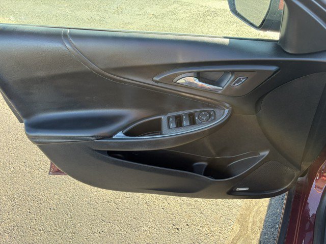 Used 2016 Chevrolet Malibu LT w/ Leather Package FWD image 12