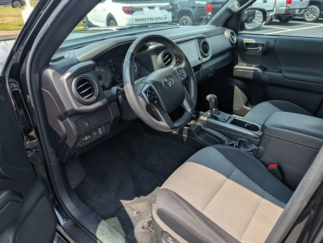 Used 2023 Toyota Tacoma TRD Off-Road AWD/4WD image 13