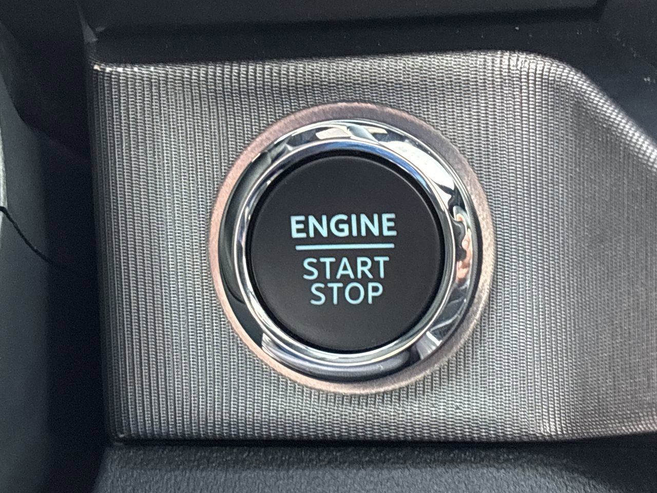 New 2026 Ford F250 Platinum w/ FX4 Off-Road Package image 35