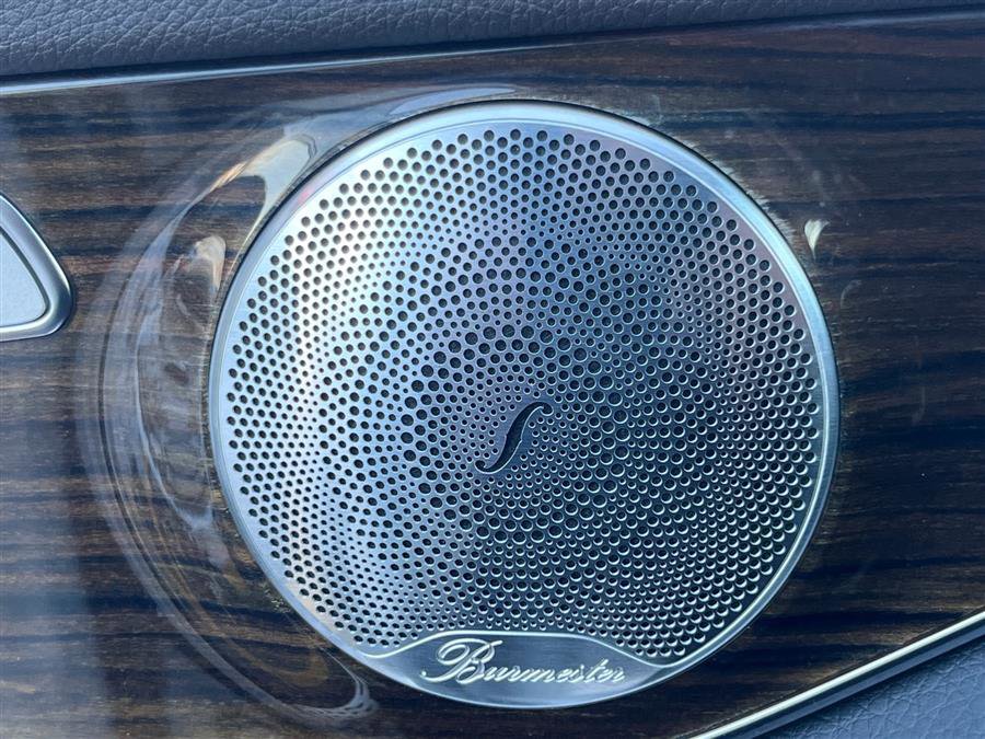 Used 2017 Mercedes-Benz GLC 300 4MATIC image 32