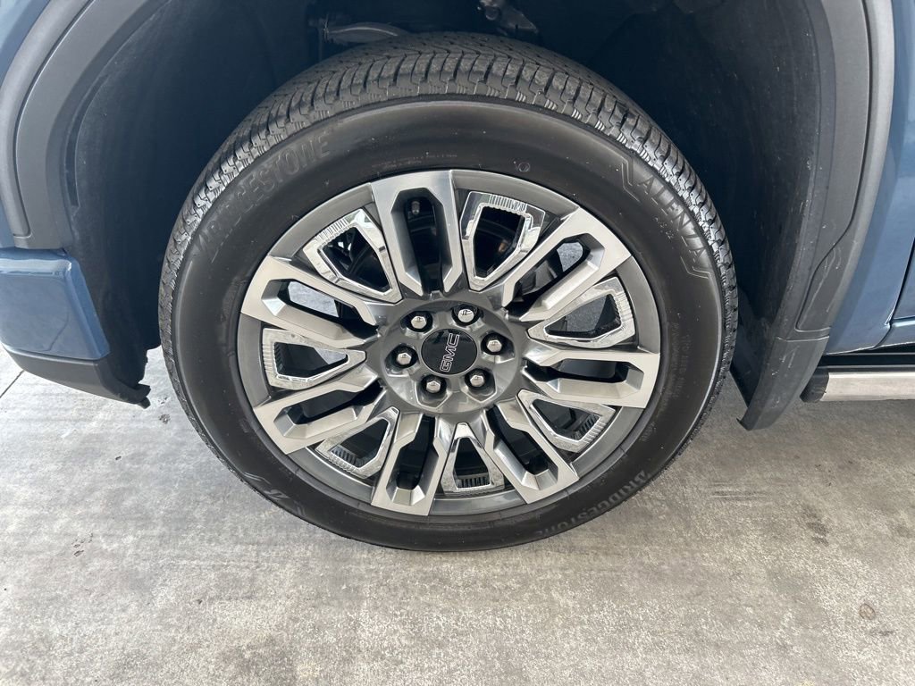Used 2025 GMC Sierra 1500 Denali Ultimate image 13