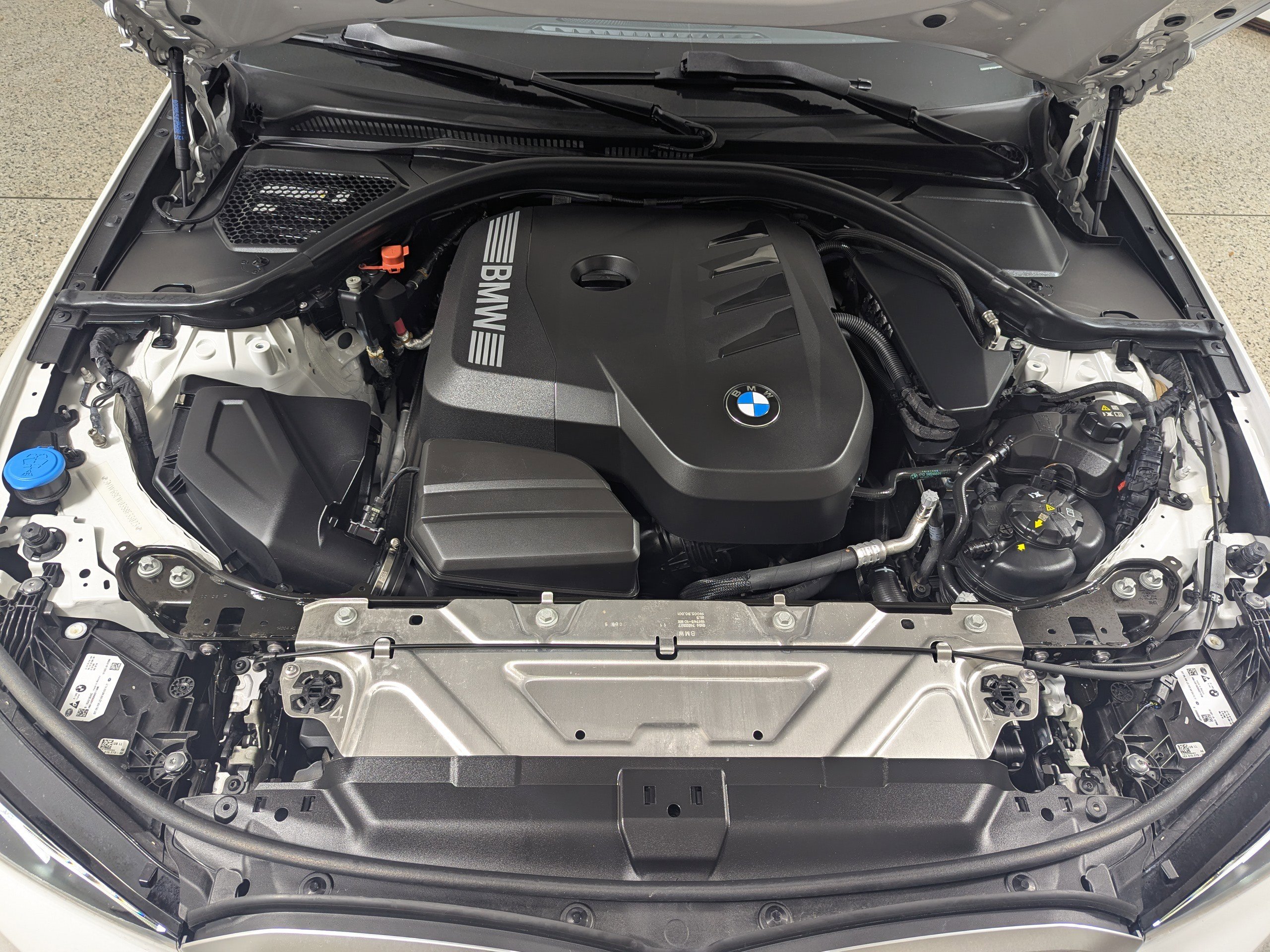 Used 2025 BMW 330i Sedan image 19