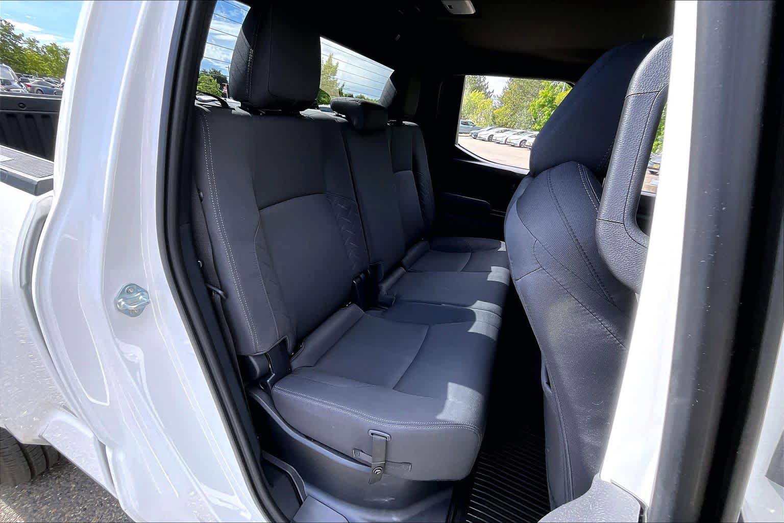 Used 2024 Toyota Tacoma SR5 AWD/4WD image 19