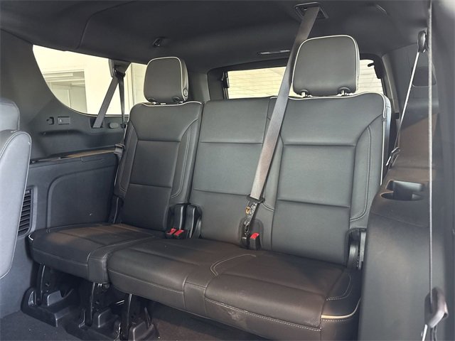 New 2025 Chevrolet Suburban Premier image 19