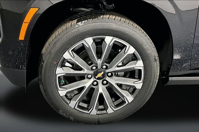 New 2026 Chevrolet Suburban High Country AWD/4WD image 13