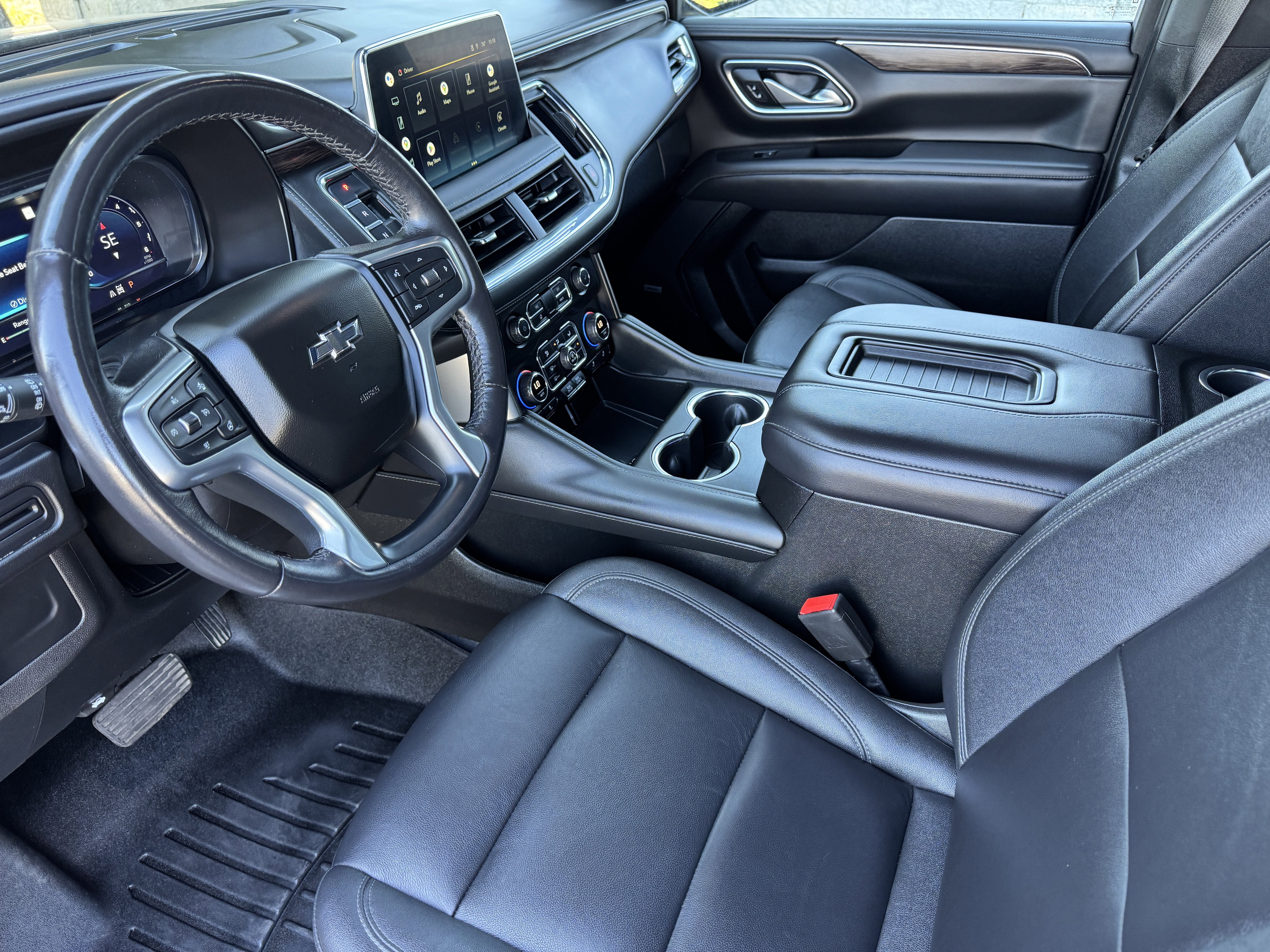 Certified 2022 Chevrolet Tahoe Z71 w/ Luxury Package image 8