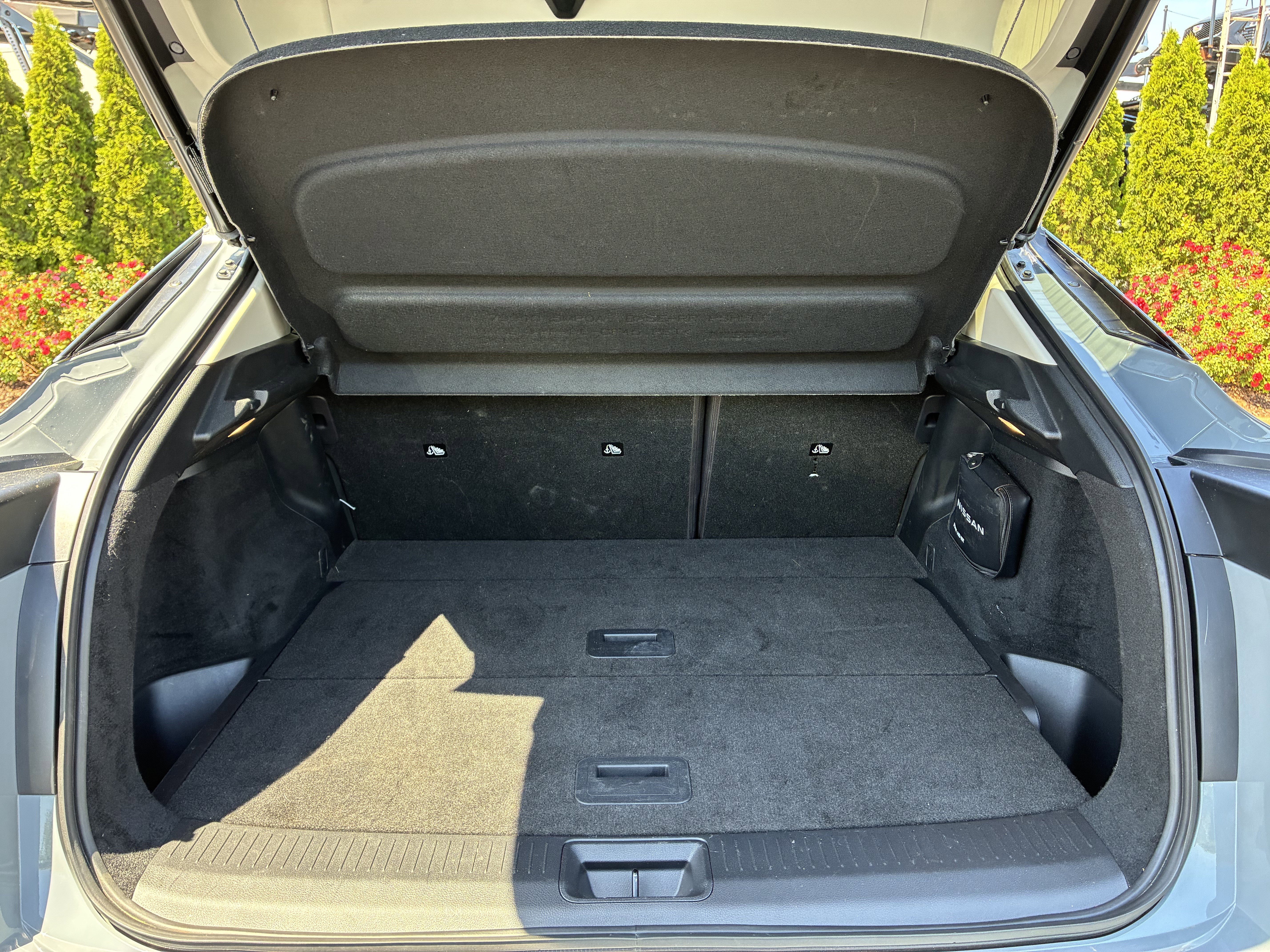 Used 2024 Nissan Ariya AWD image 13