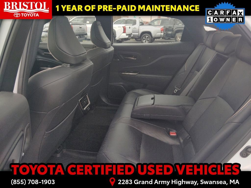 Used 2024 Toyota Crown Platinum AWD/4WD image 17