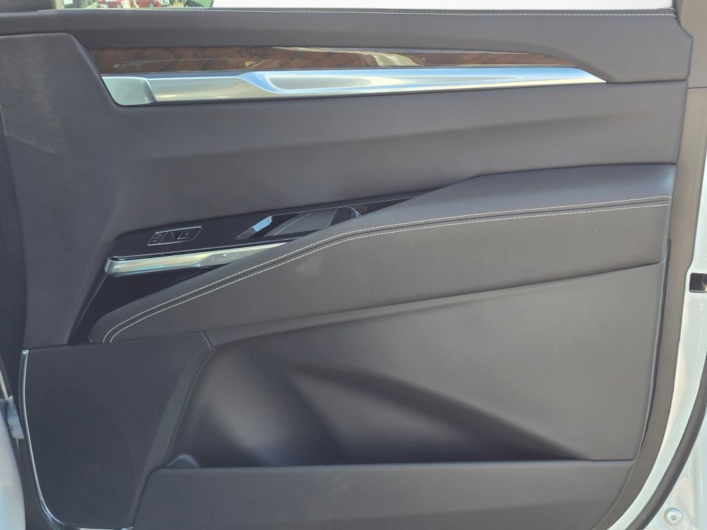 New 2026 Cadillac Escalade ESV Platinum Sport AWD/4WD image 29