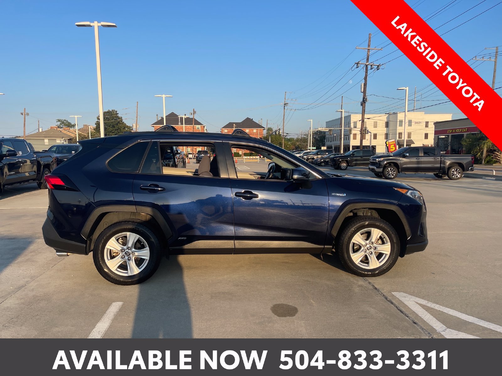 Used 2021 Toyota RAV4 XLE w/ Convenience Package AWD/4WD image 6