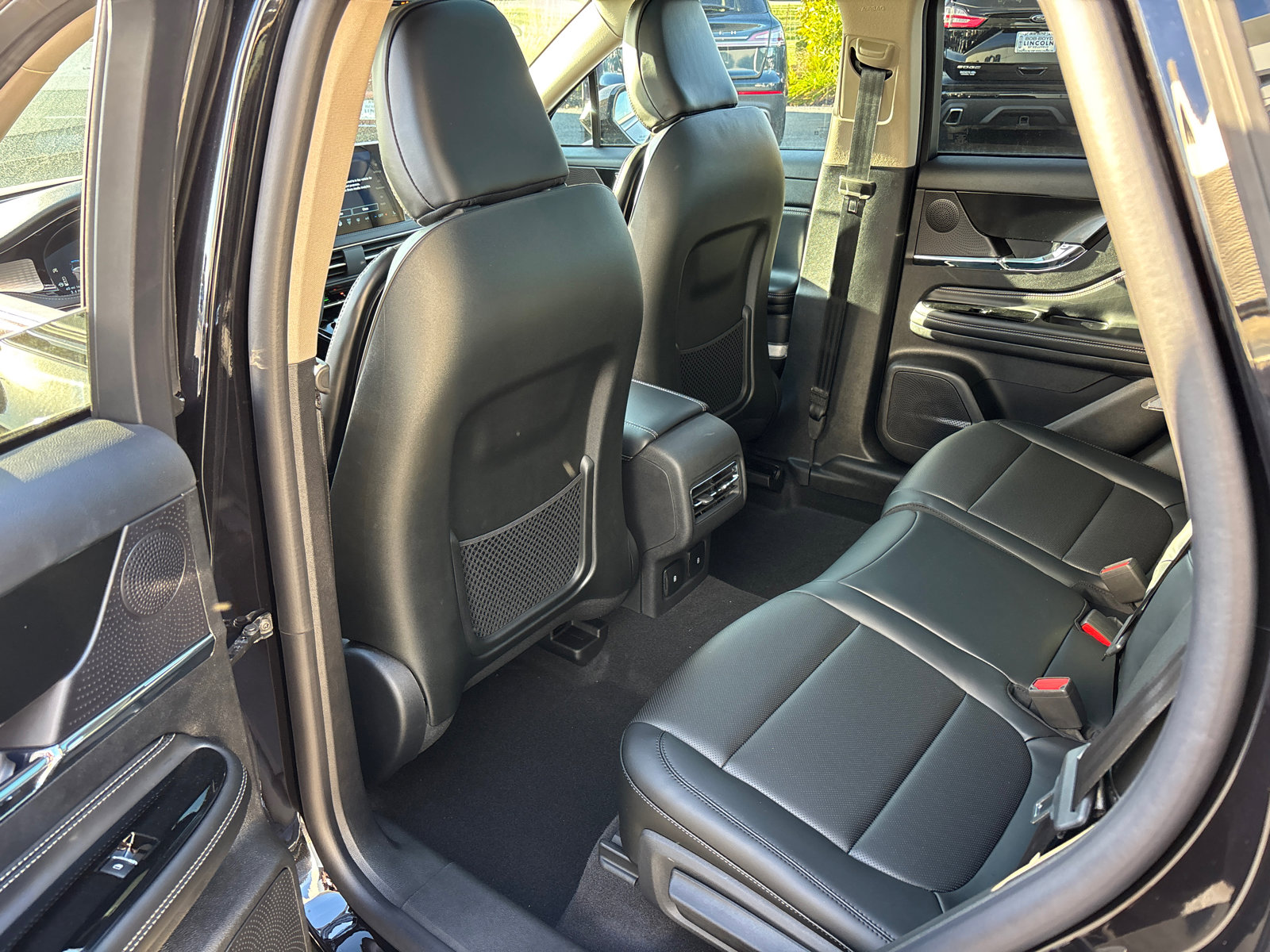 New 2026 Lincoln Corsair Premiere image 28