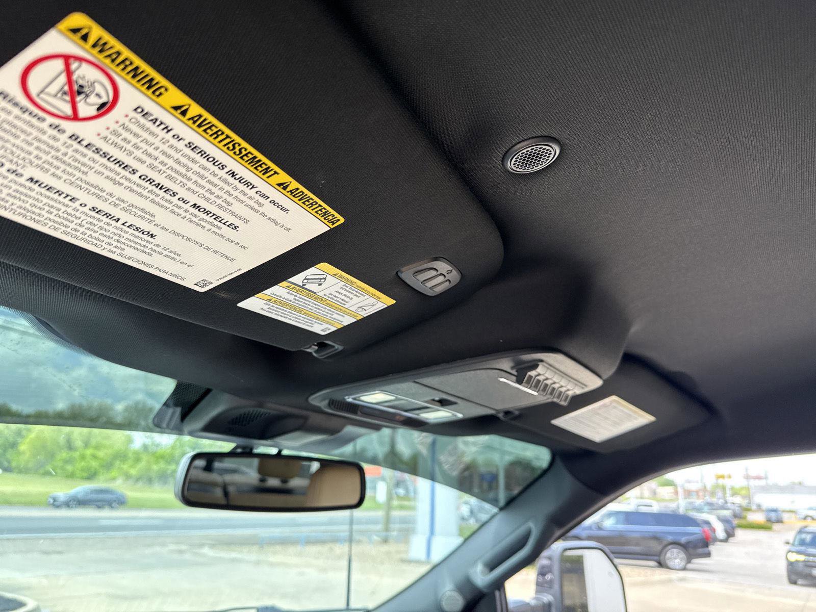 Used 2023 Ford F350 Lariat image 16