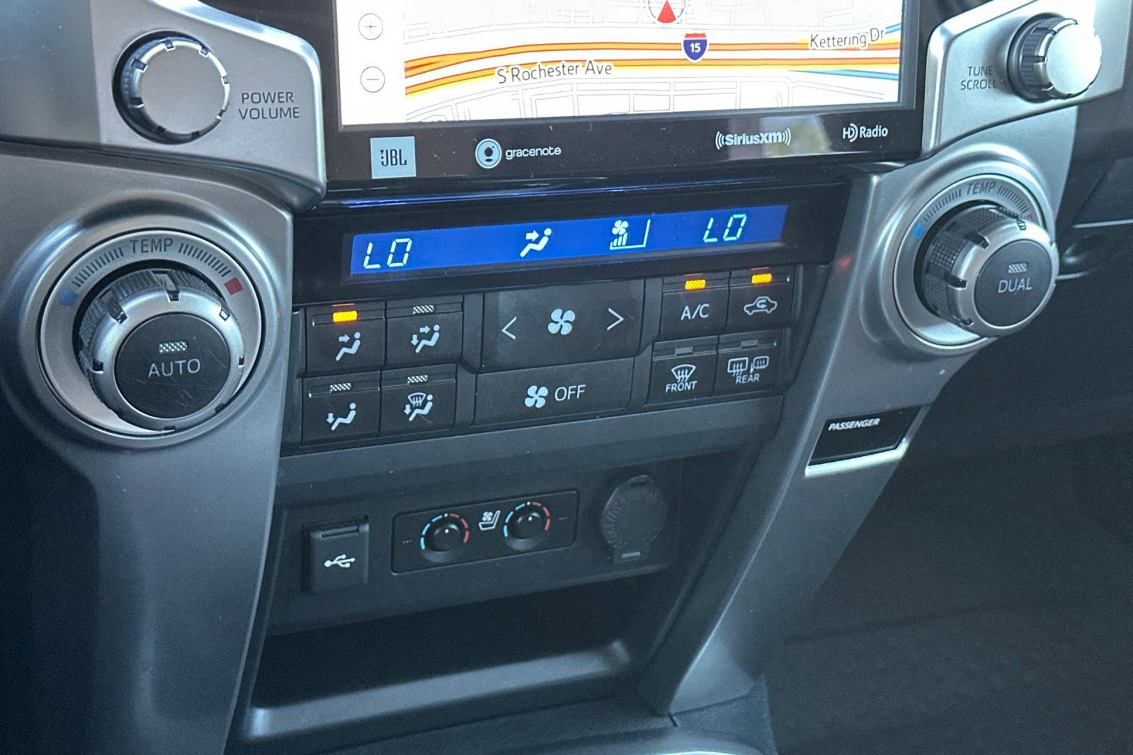 Used 2022 Toyota 4Runner Limited image 18