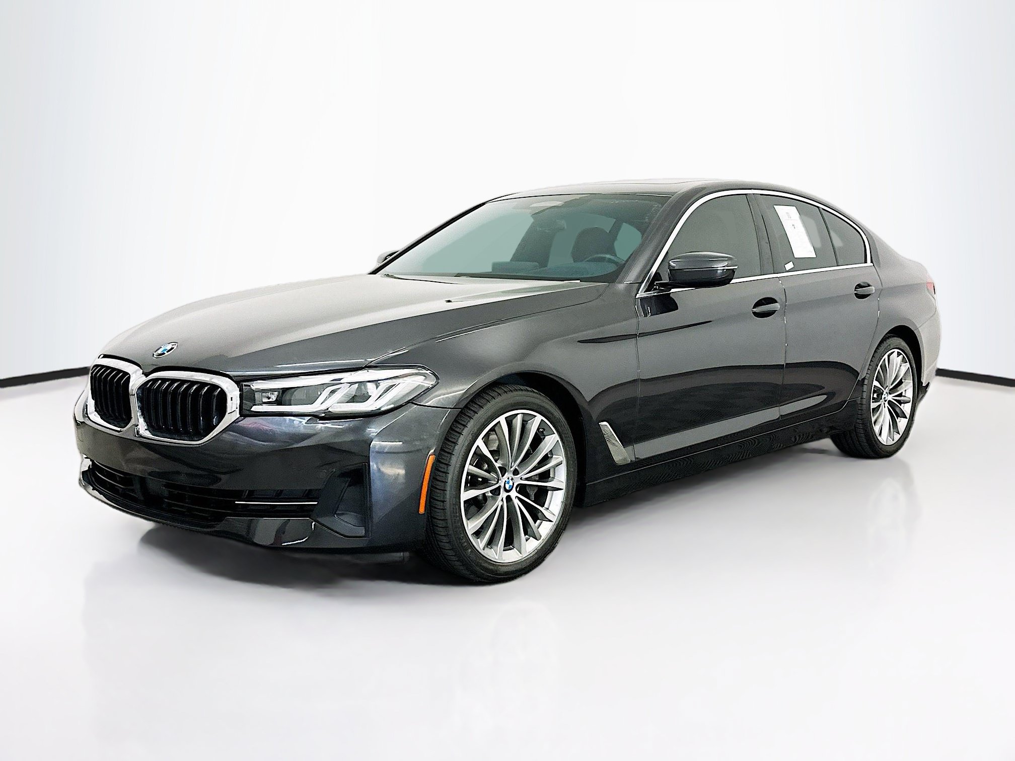 Used 2023 BMW 530i xDrive w/ Premium Package AWD/4WD image 3