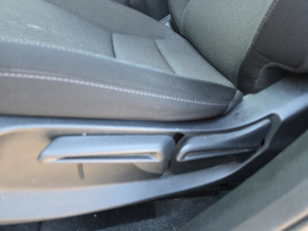 Used 2023 Honda CR-V LX image 11