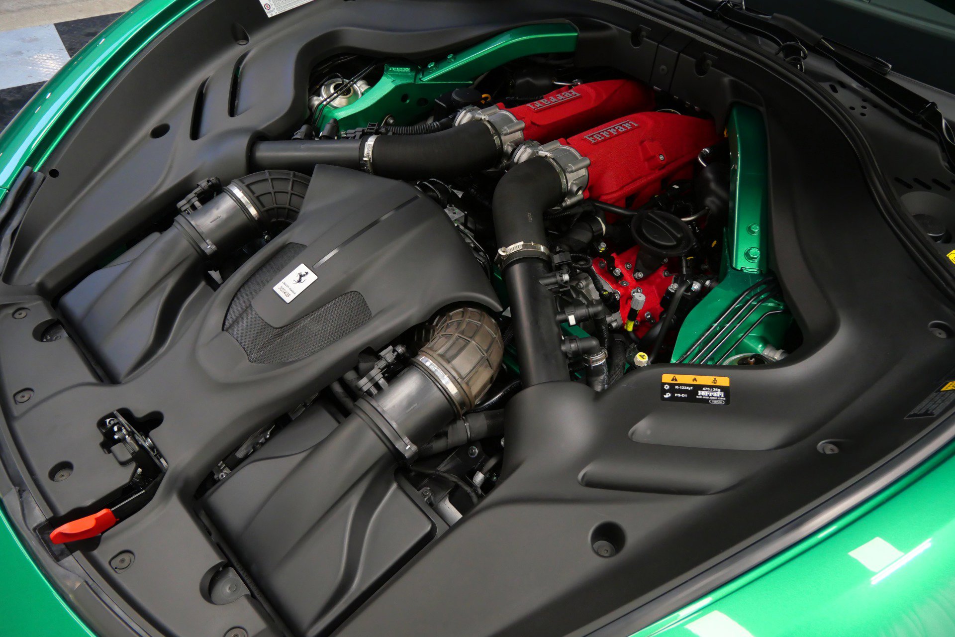 Used 2024 Ferrari Roma Spider image 47