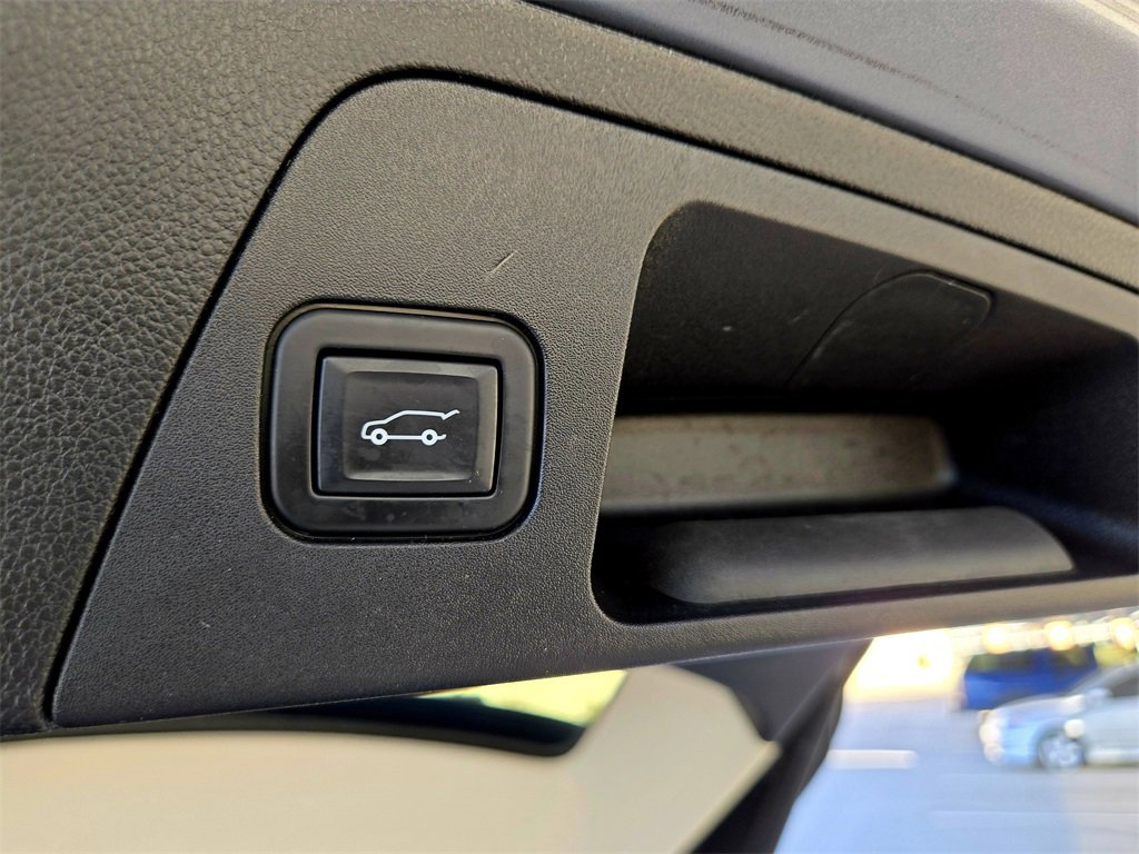 Used 2020 Buick Envision Essence image 31