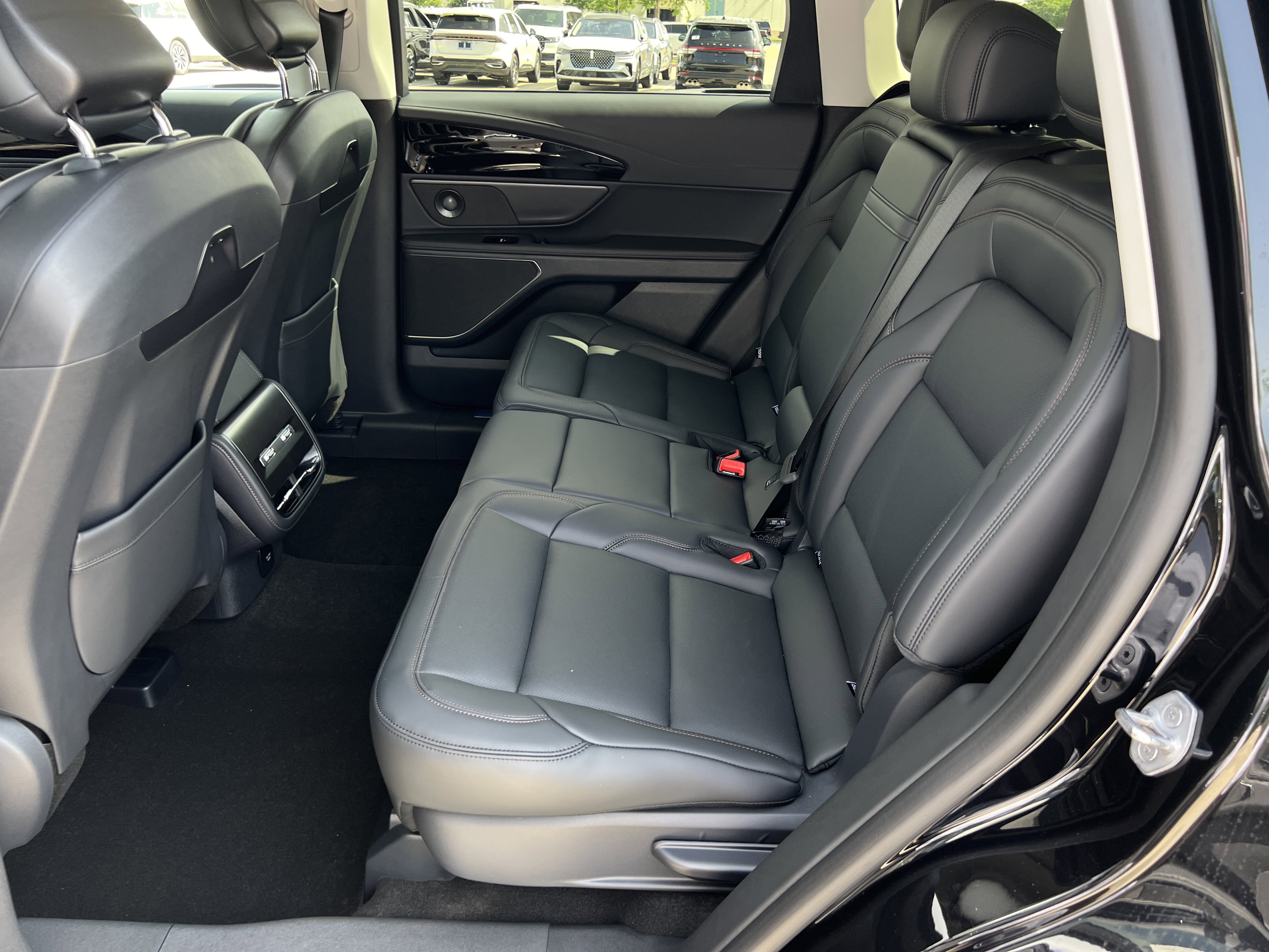 New 2026 Lincoln Nautilus Premier w/ Equipment Group 102A AWD/4WD image 30