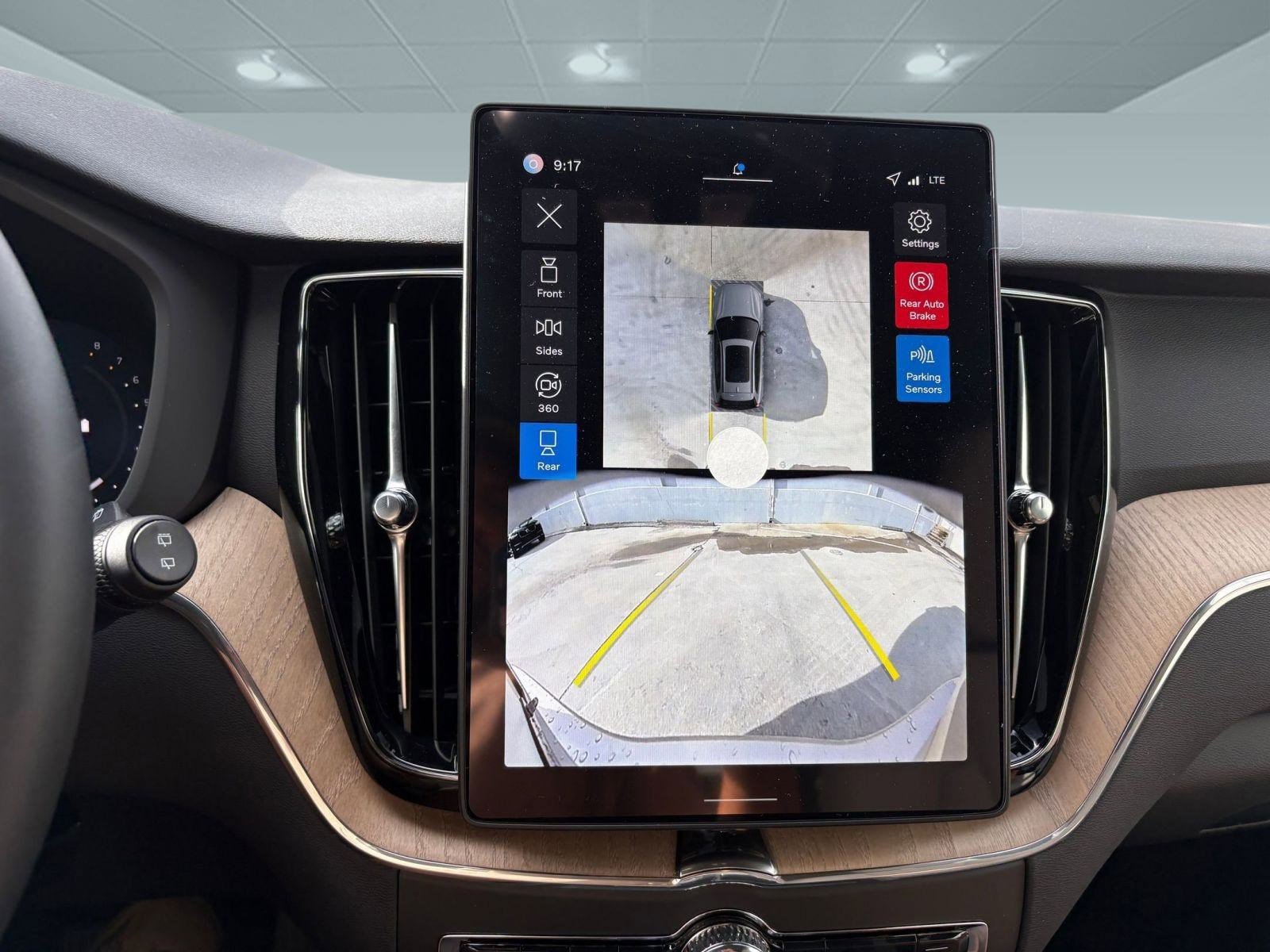 New 2026 Volvo XC60 B5 Plus w/ Climate Package image 31