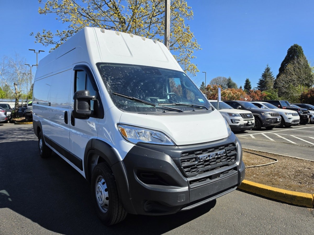 Used 2023 RAM ProMaster 3500 FWD image 3