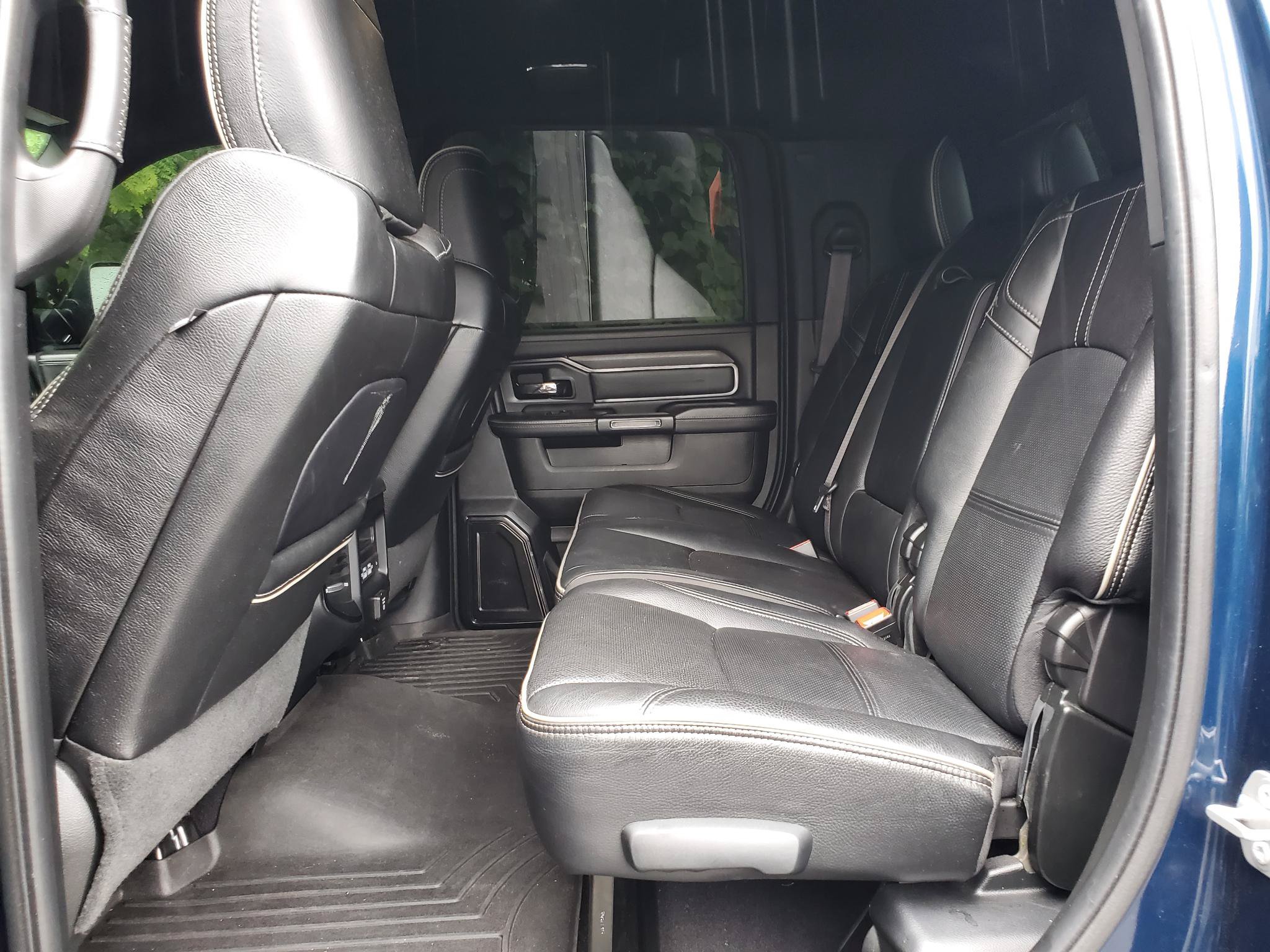 Used 2022 RAM 2500 Limited AWD/4WD image 43