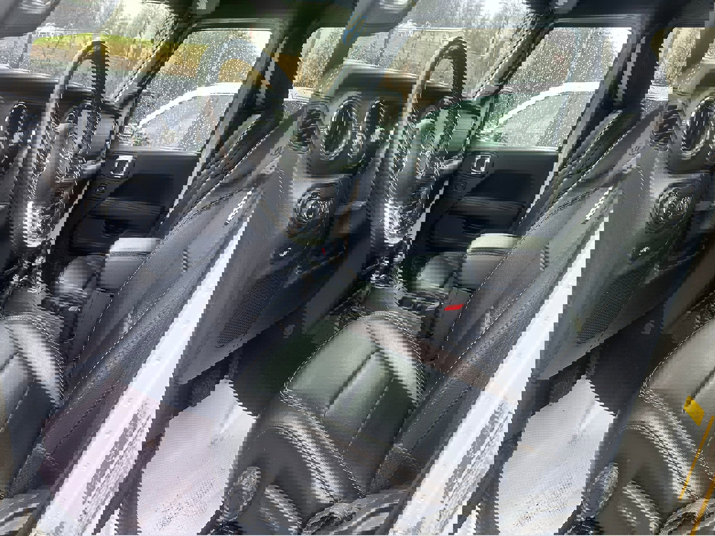 Used 2020 Jeep Gladiator Overland image 35