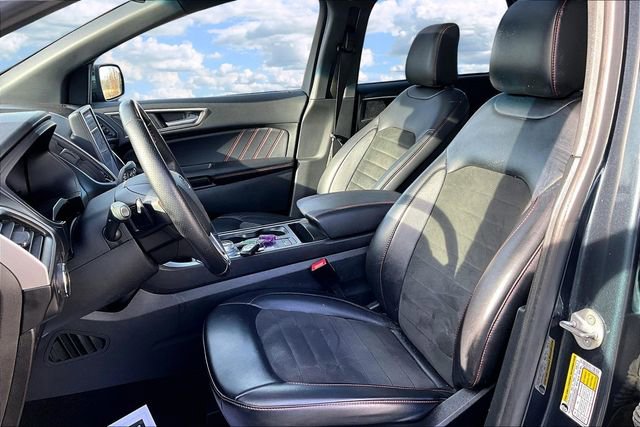 Used 2022 Ford Edge ST-Line w/ Class II Trailer Tow Package image 21