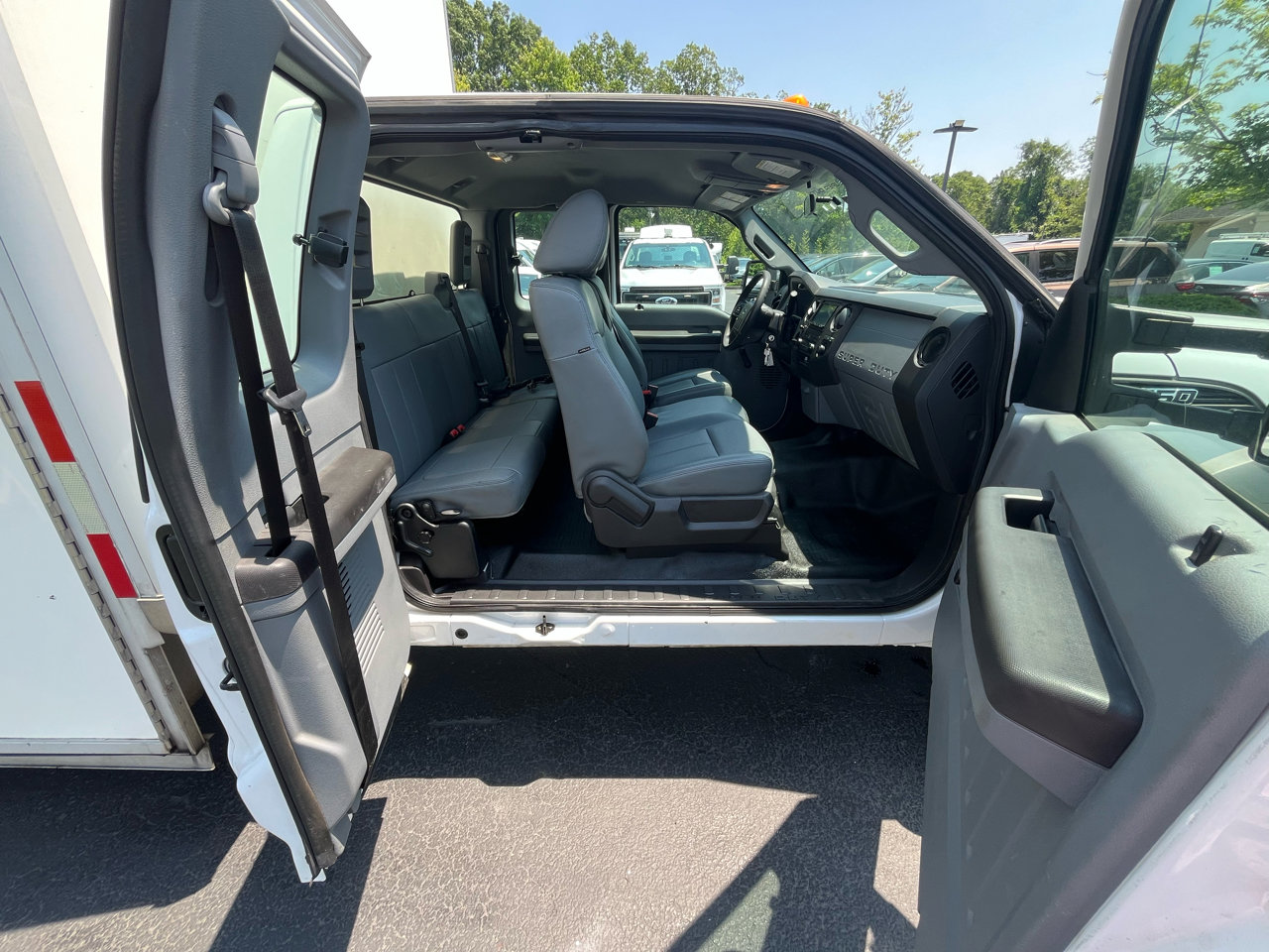 Used 2016 Ford F450 XL image 26