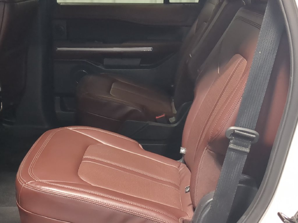 Used 2023 Ford Expedition Limited AWD/4WD image 23