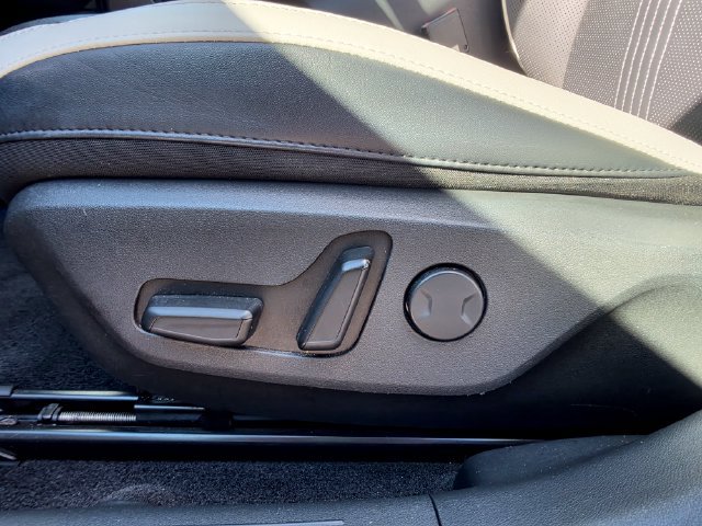 Used 2023 Kia EV6 GT-Line AWD/4WD image 17