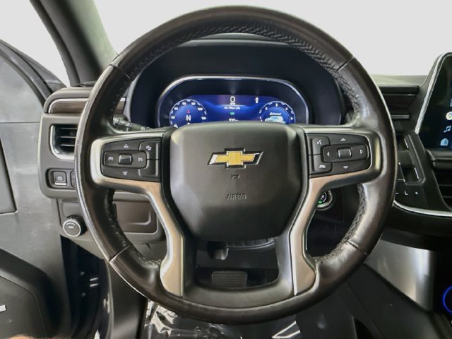 Used 2022 Chevrolet Suburban LT RWD image 12