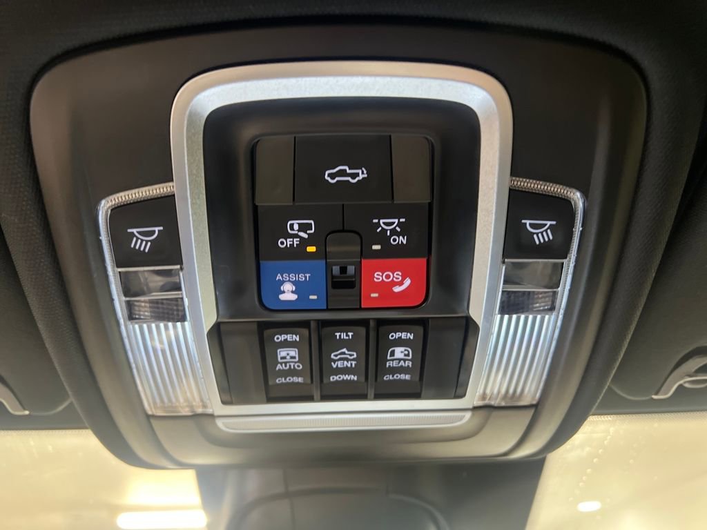 Used 2022 RAM 2500 Limited image 36