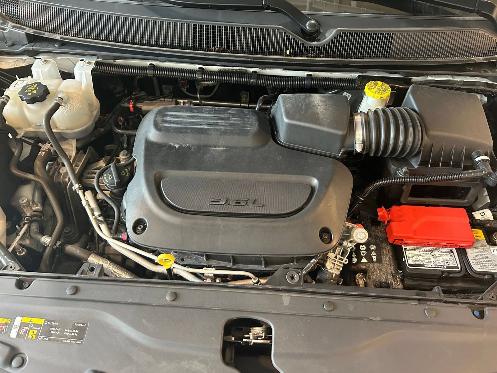 Used 2024 Chrysler Voyager LX FWD image 33