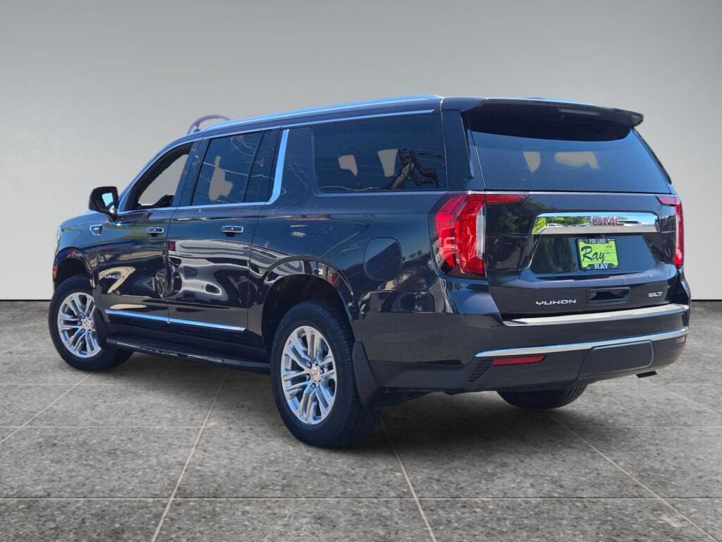Certified 2023 GMC Yukon XL SLT w/ SLT Premium Package AWD/4WD image 7