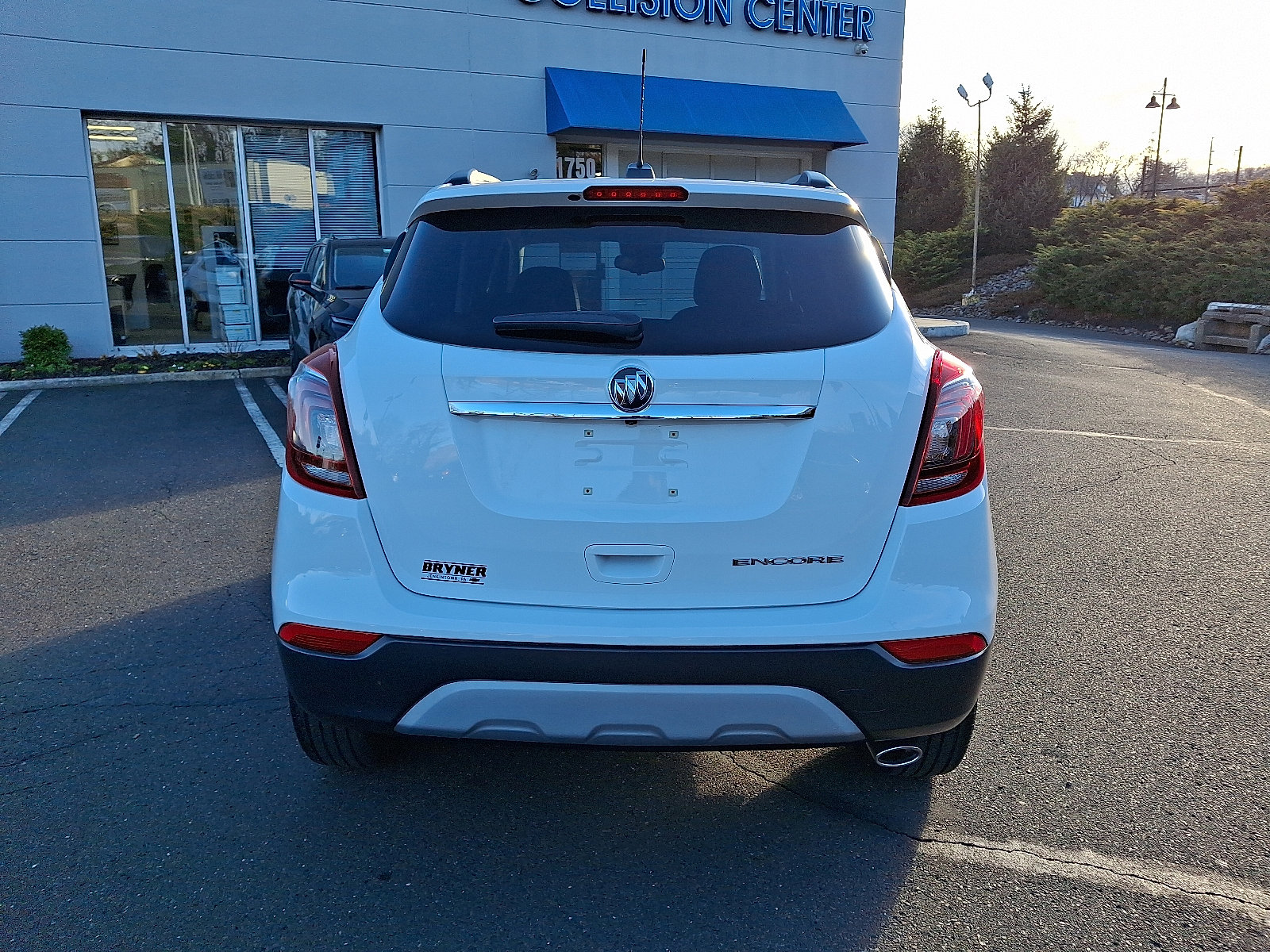 Used 2019 Buick Encore Preferred image 5