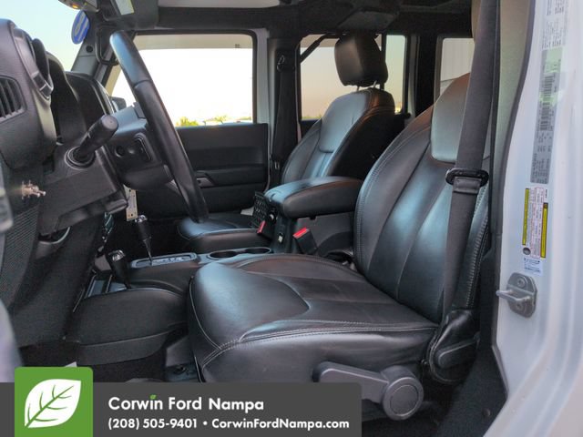 Used 2018 Jeep Wrangler Unlimited Sahara w/ Max Tow Package AWD/4WD image 23