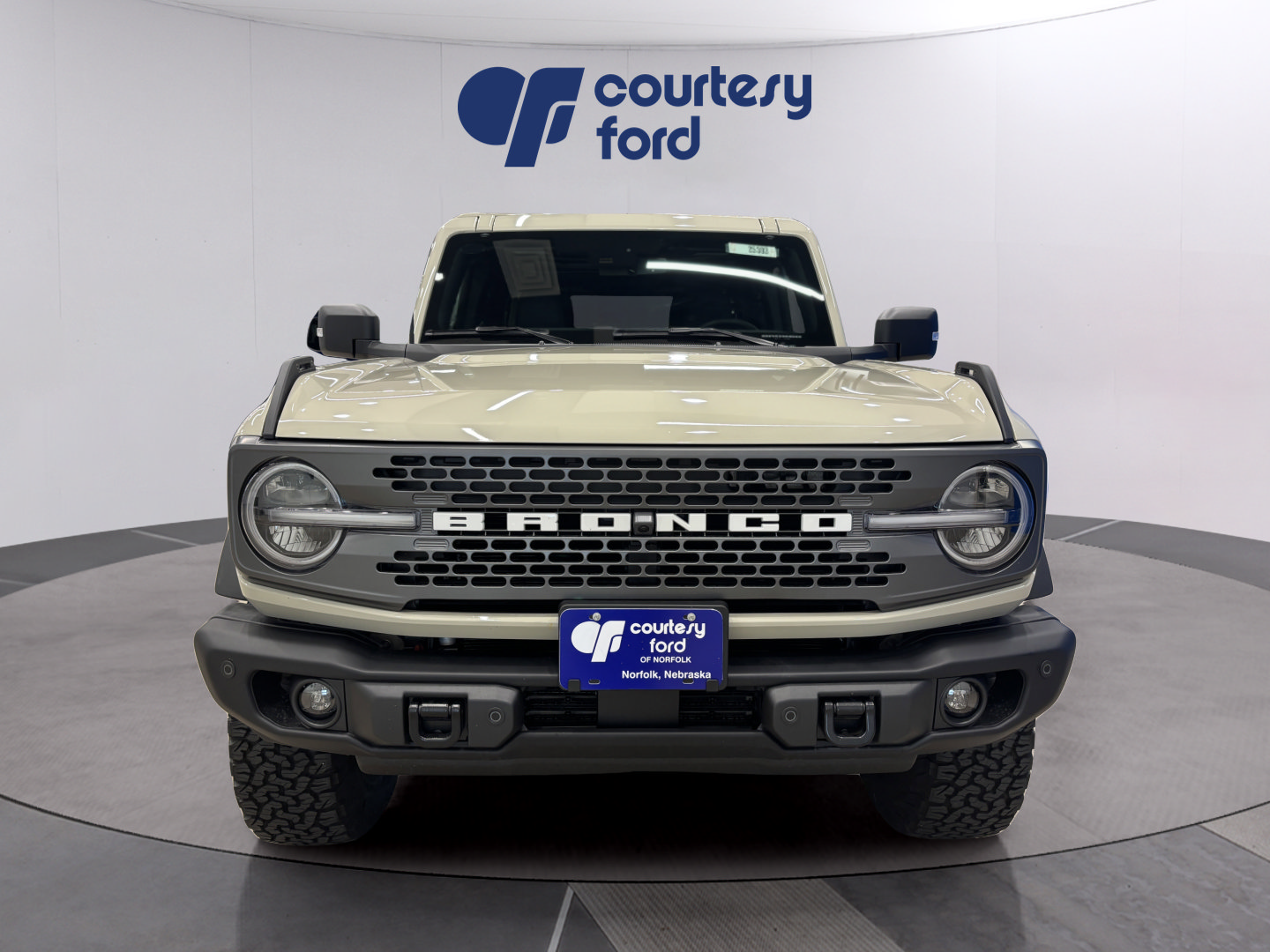 New 2025 Ford Bronco Badlands AWD/4WD image 2
