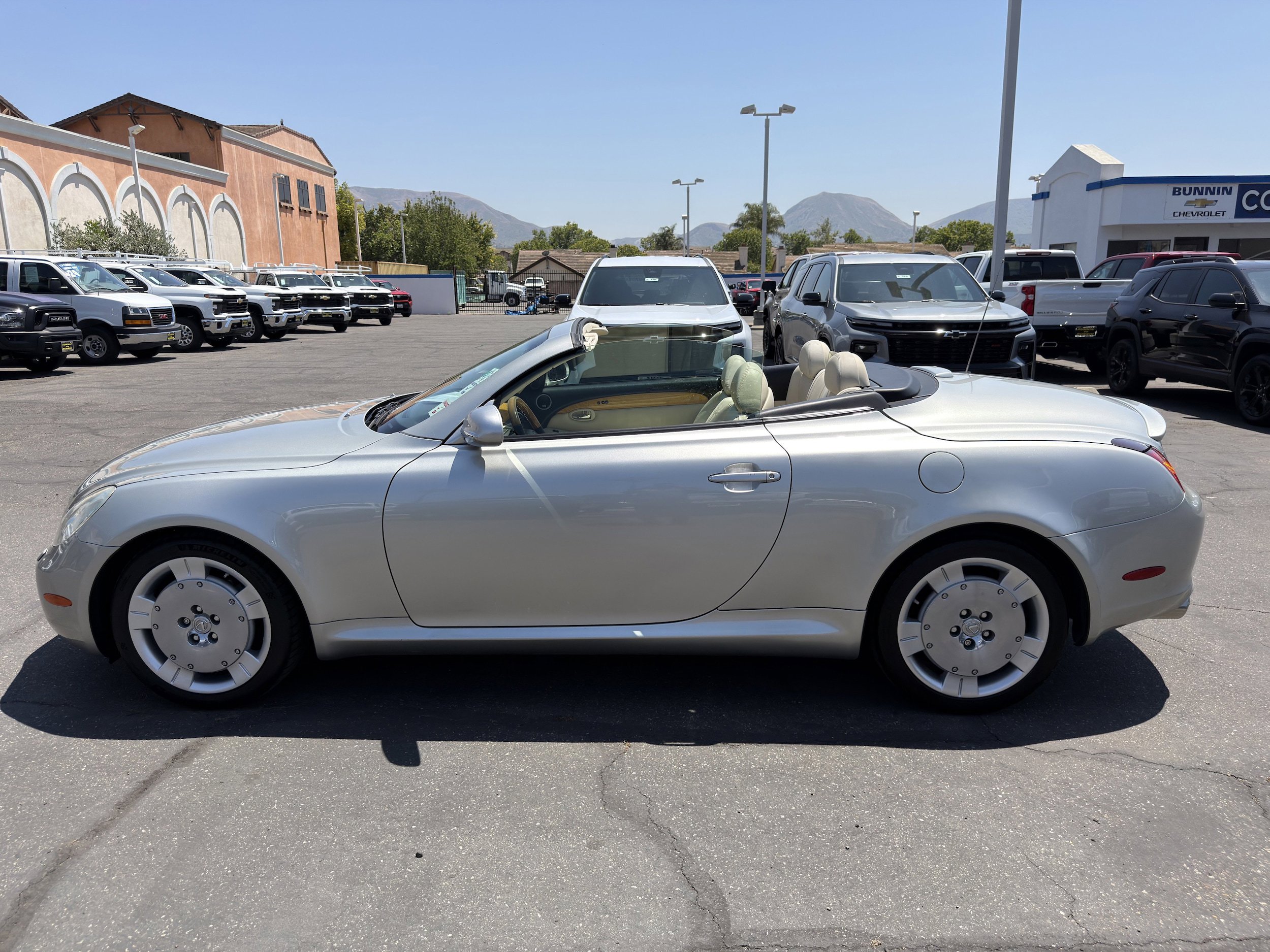 Used 2003 Lexus SC 430 Convertible RWD image 40