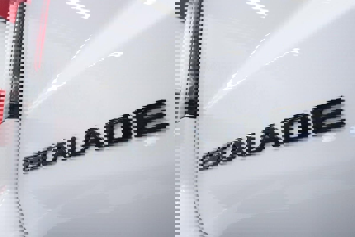 Used 2024 Cadillac Escalade ESV Sport Platinum w/ LPO, ONYX Package image 44